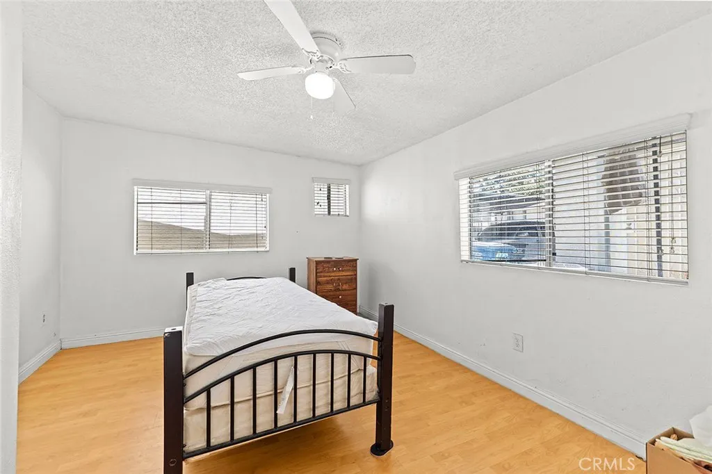 937 S La Verne Avenue, East Los Angeles, California 90022 home-pic-30