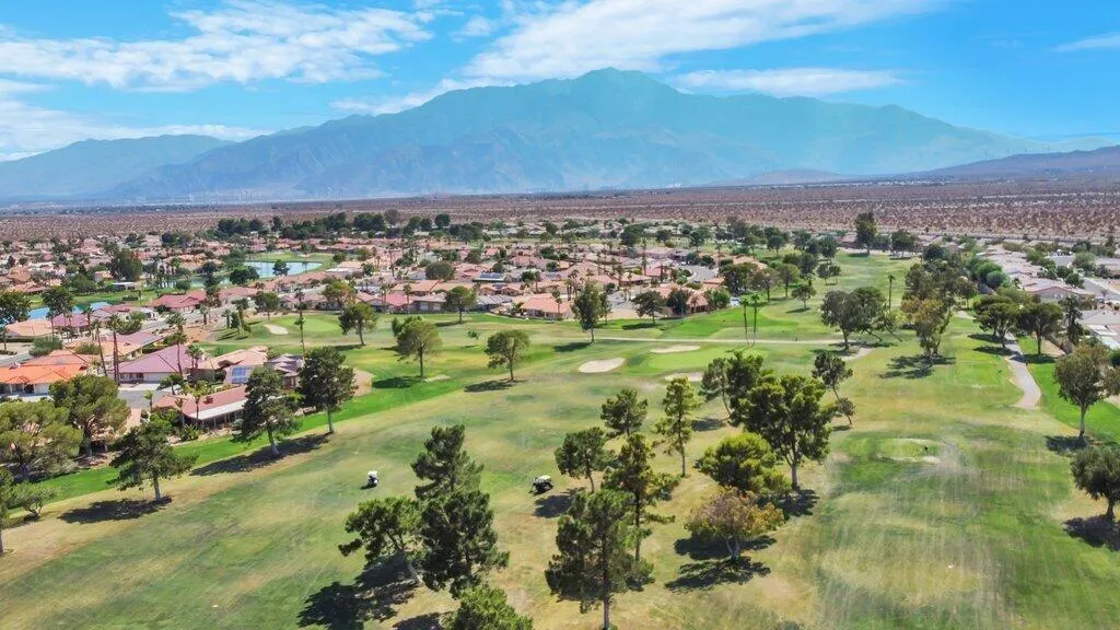64400 Lema Court, Desert Hot Springs, California 92240 home-pic-21