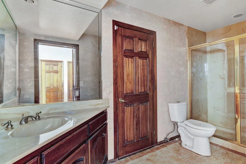 64400 Lema Court, Desert Hot Springs, California 92240 home-pic-10