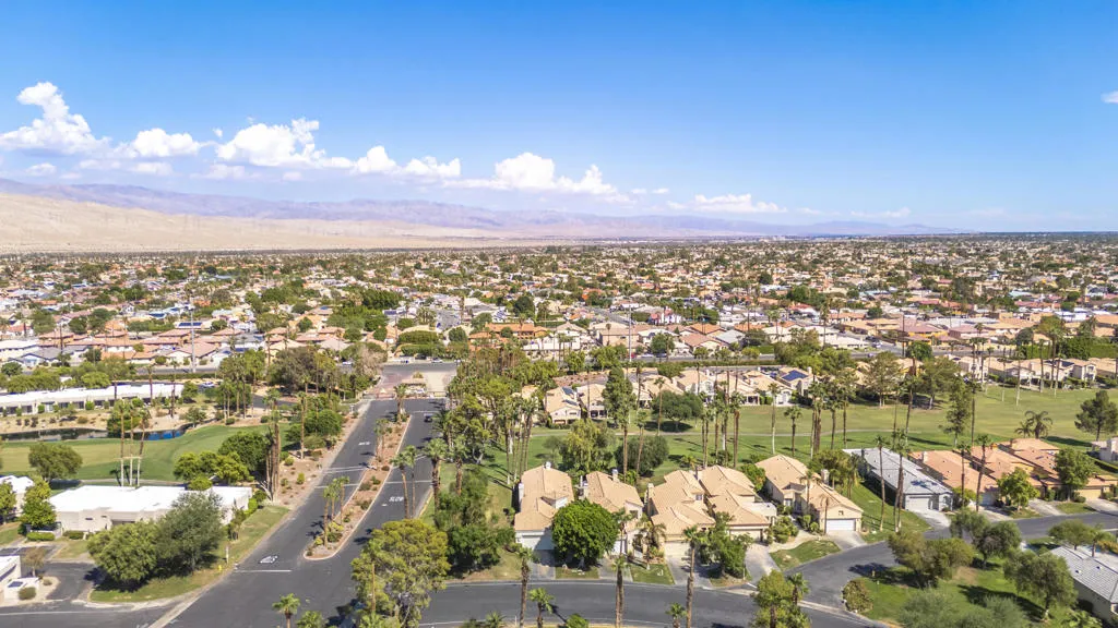 29320 S Laguna Drive, Cathedral City, California 92234 home-pic-39