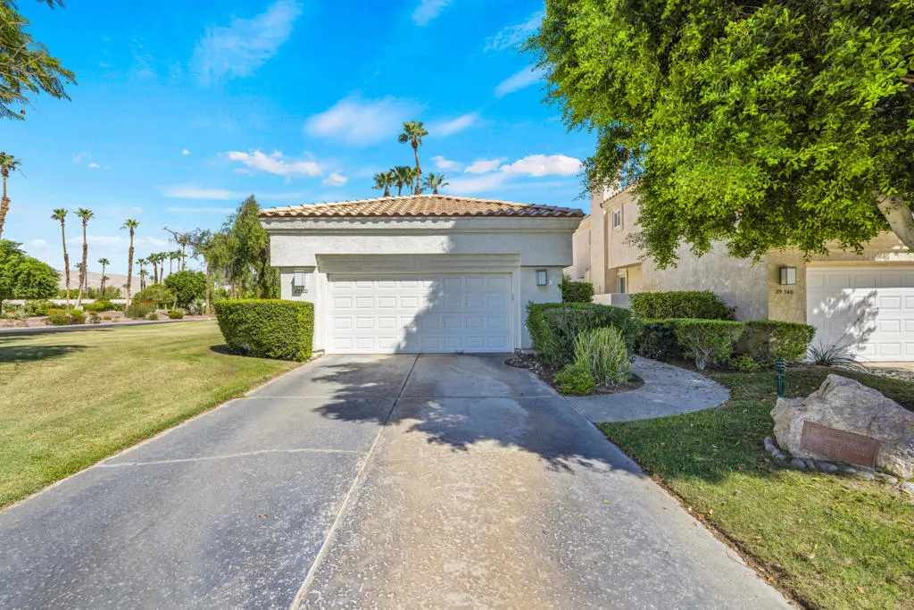 29320 S Laguna Drive, Cathedral City, California 92234 home-pic-26