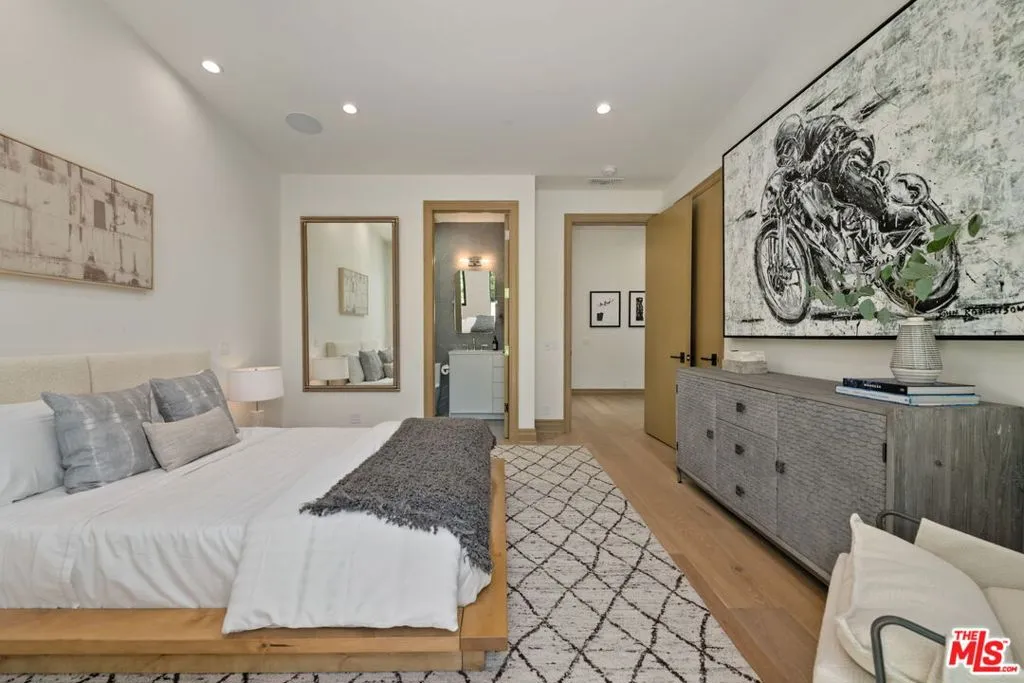 9153 Janice Place, Beverly Hills, California 90210 home-pic-47