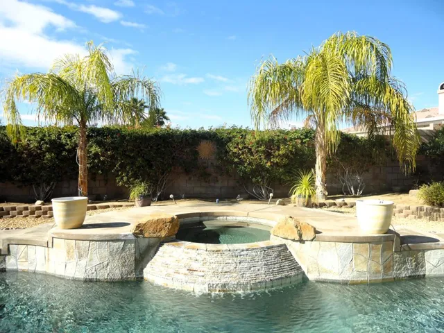 pool4