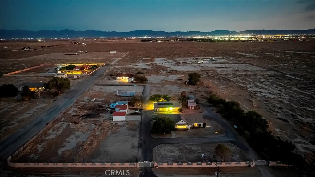 4636 E Avenue H, Lancaster, California 93535 home-pic-72