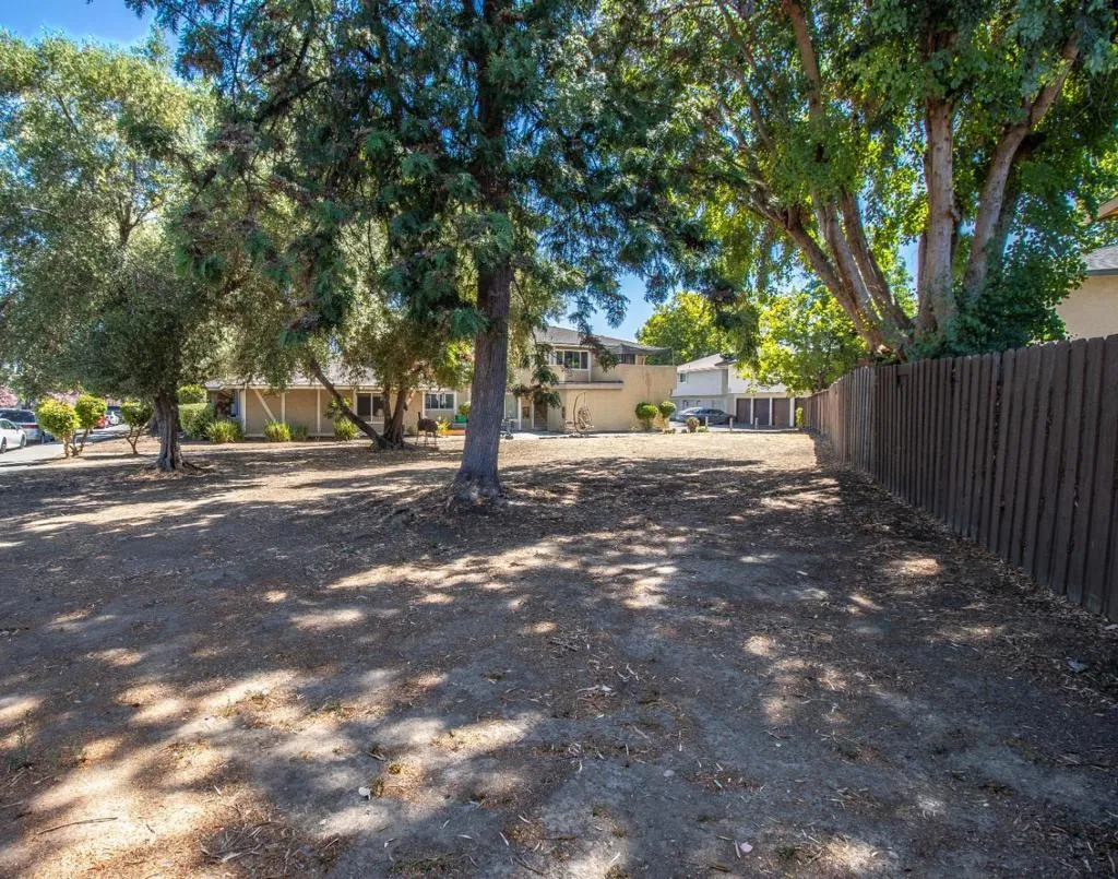 1990 Southwest Expressway, San Jose, California 95126 home-pic-11