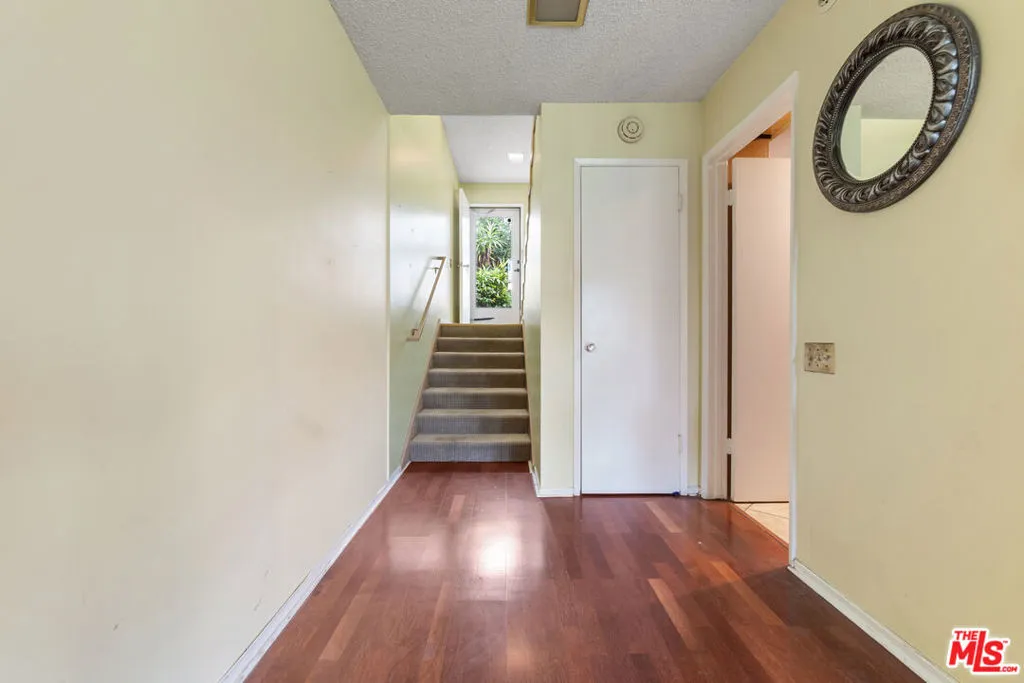 3500 W Manchester Boulevard 30, Inglewood, California 90305 home-pic-6