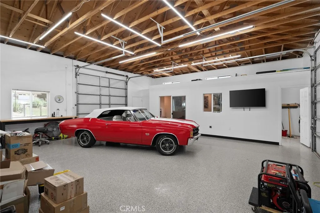 13288 Oak Crest Drive, Yucaipa, California 92399 home-pic-44