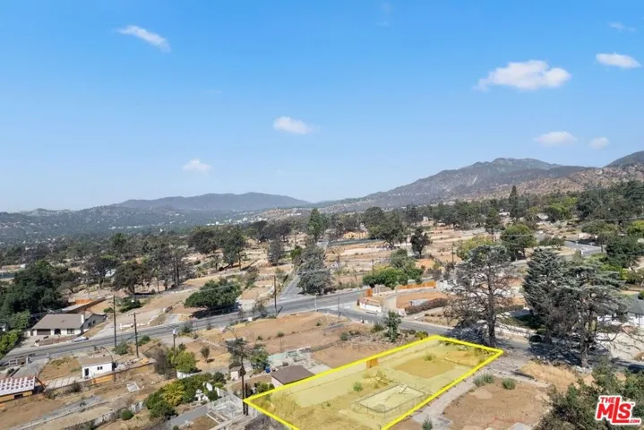930 Athens Street, Altadena, California 91001