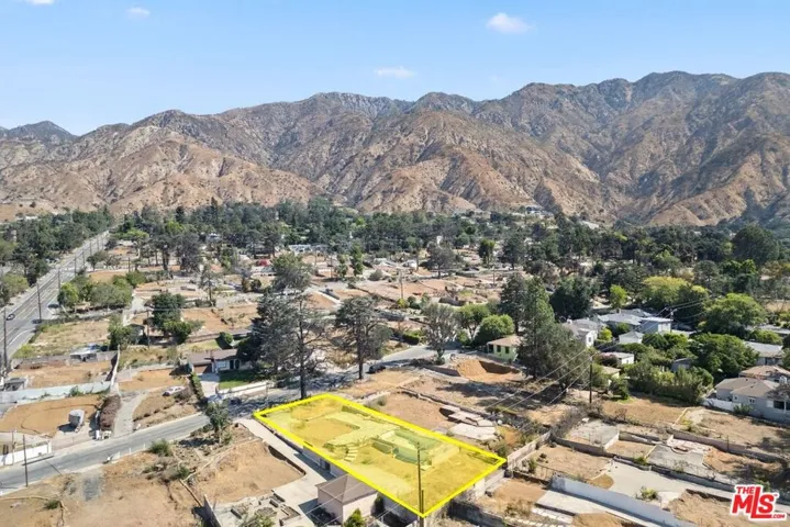 930 Athens Street, Altadena, California 91001