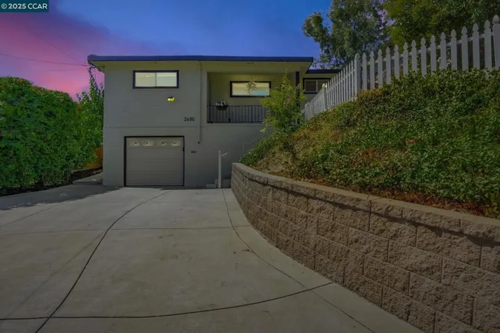 2490 Birch St, Martinez, California 94553