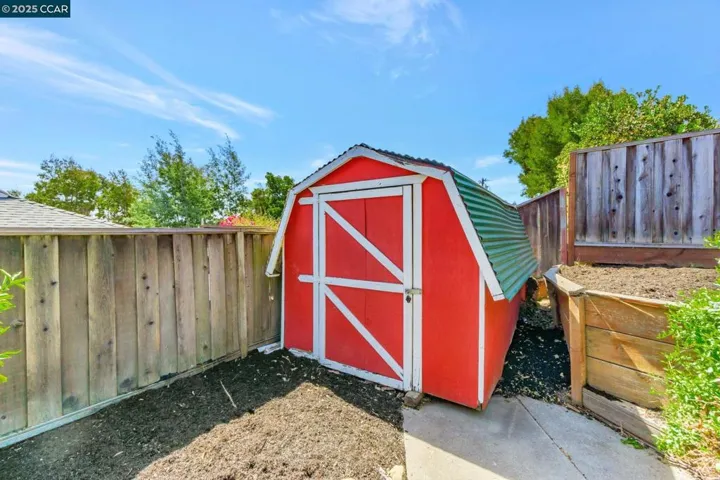 2490 Birch St, Martinez, California 94553