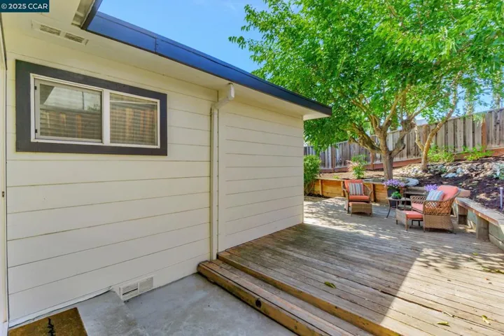 2490 Birch St, Martinez, California 94553