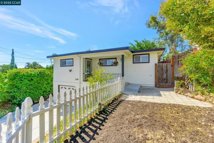 2490 Birch St, Martinez, California 94553