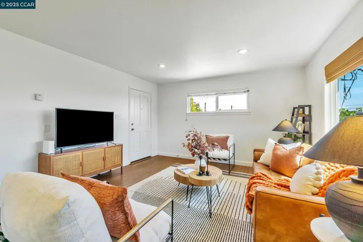 2490 Birch St, Martinez, California 94553