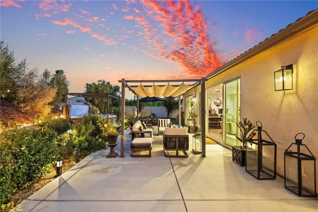 33187 Muscadelle Ct, Winchester, California 92596 home-pic-35