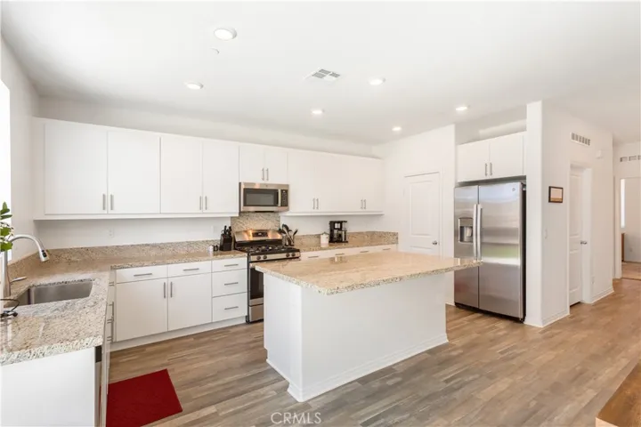 27306 Cades Cove Street, Menifee, California 92585