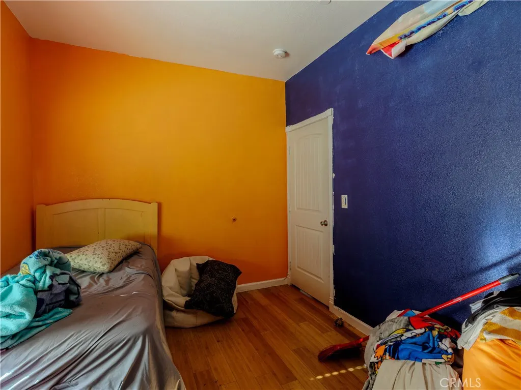 8632 S Fir Avenue, Los Angeles, California 90002 home-pic-8