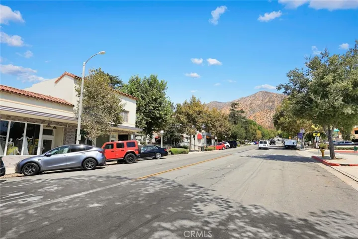 57 N Baldwin Avenue B, Sierra Madre, California 91024