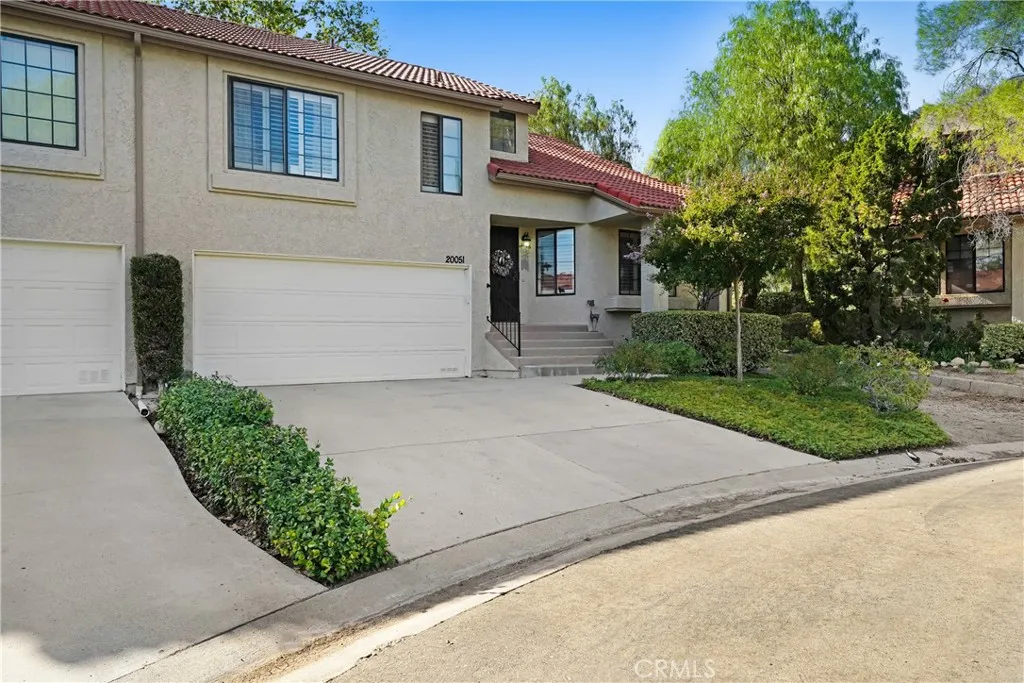20051 Avenue Of The Oaks, Newhall, California 91321 home-pic-0
