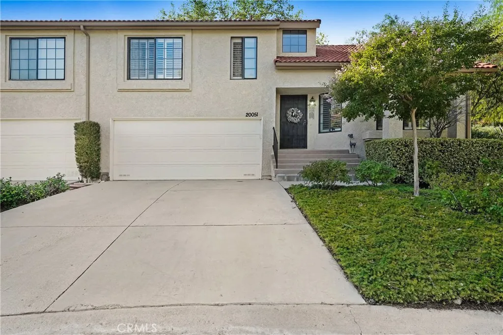 20051 Avenue Of The Oaks, Newhall, California 91321 home-pic-1