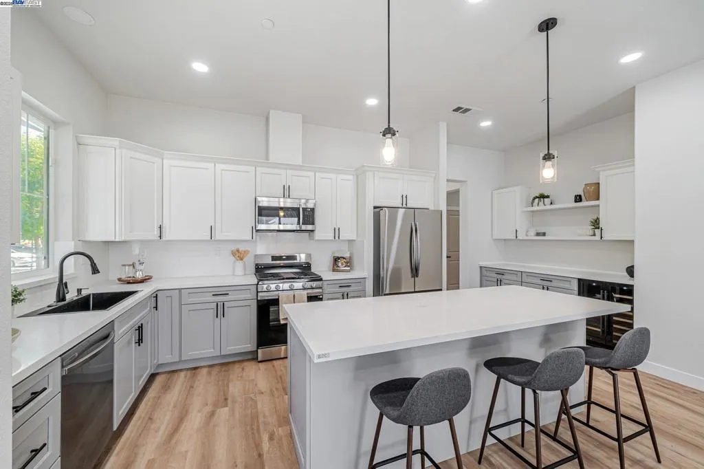 202 Sonia Way, Livermore, California 94550 home-pic-30