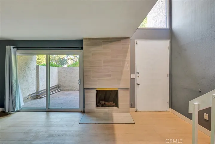 8 FOOR SLIDING DOOR,FIREPLACE