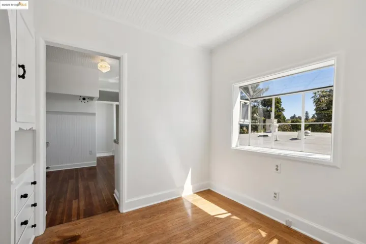 Breakfast Nook