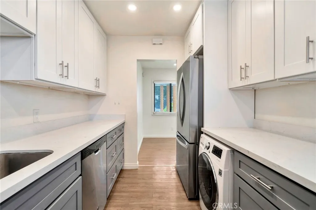 5729 Clemson Street, Los Angeles, California 90016 home-pic-16