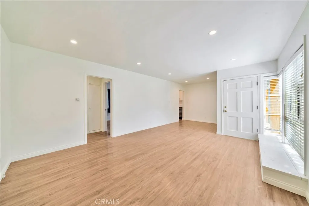 5729 Clemson Street, Los Angeles, California 90016 home-pic-11