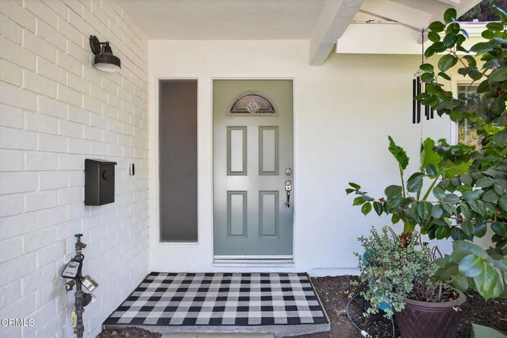 3886 Northland Street, Newbury Park, California 91320 home-pic-1