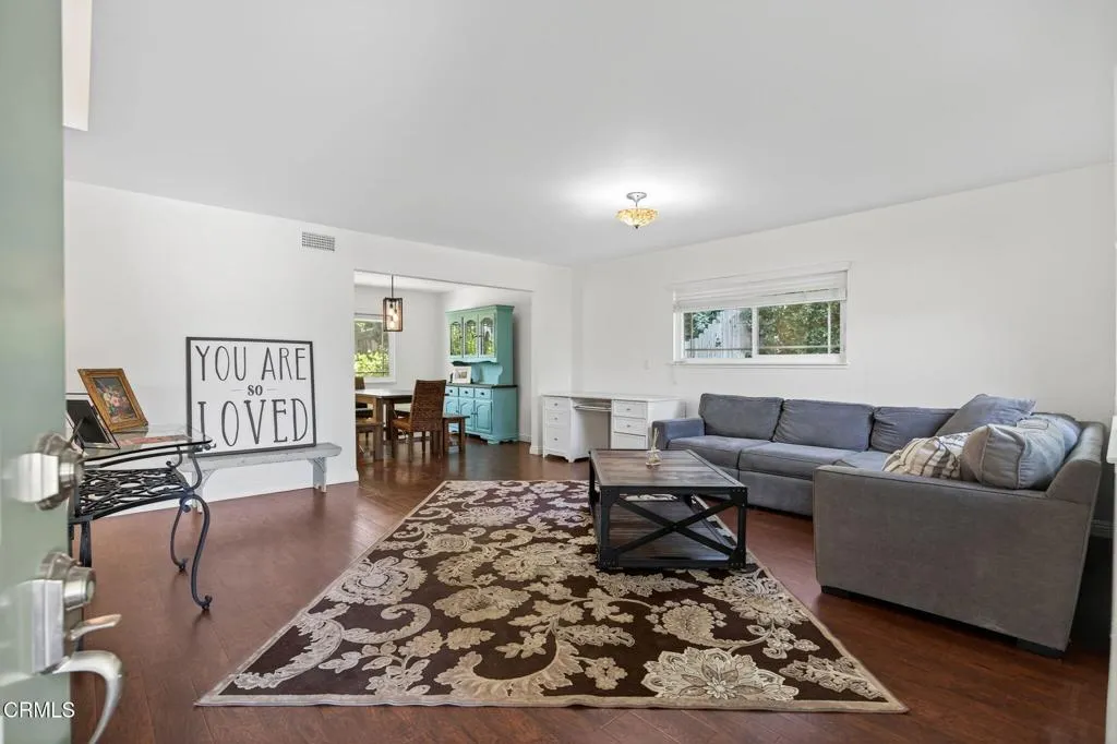 3886 Northland Street, Newbury Park, California 91320 home-pic-2