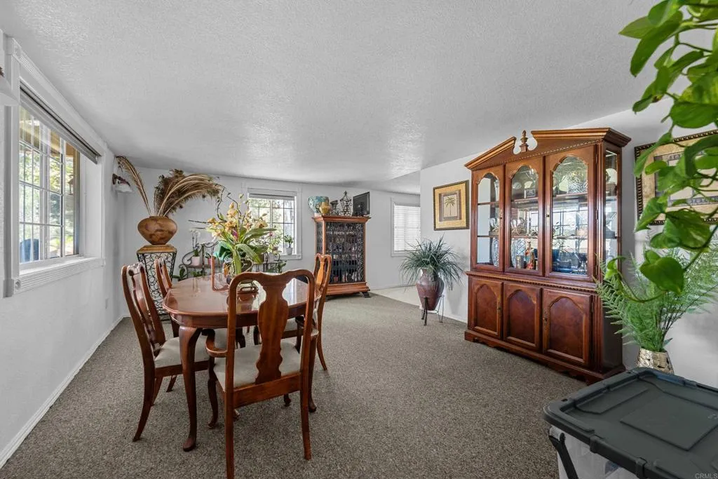 25450 Hayes Ave, Murrieta, California 92562 home-pic-8