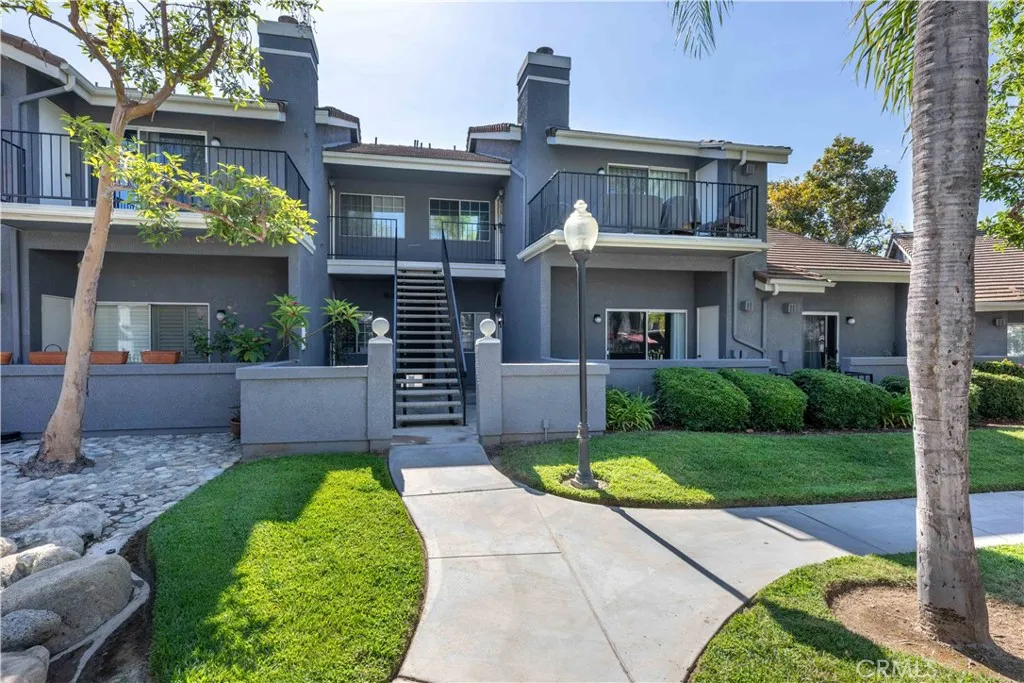 788 E San Bernardino Road 2, Covina, California 91723 home-pic-4