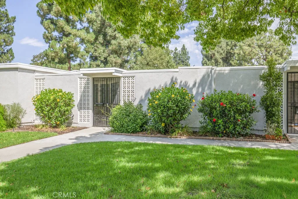 245 Calle Aragon C, Laguna Woods, California 92637 home-pic-31