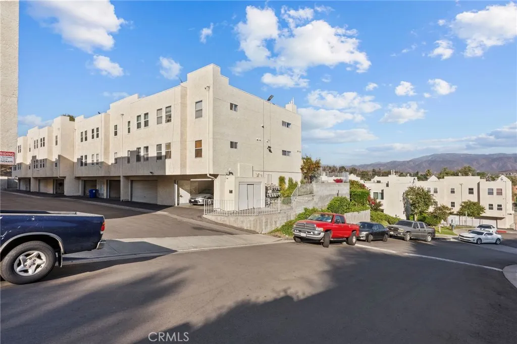 18209 Sierra 95, Canyon Country, California 91351 home-pic-1