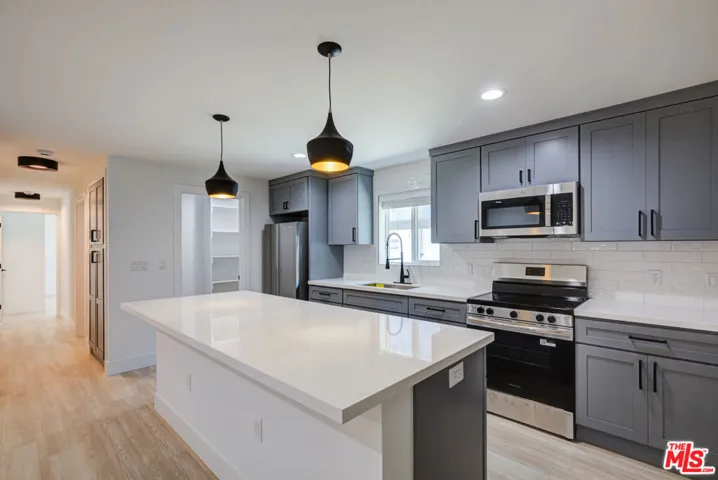 1303 Beryl E, Redondo Beach, California 90277