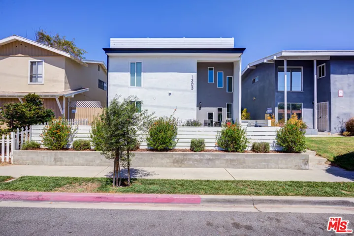 1303 Beryl E, Redondo Beach, California 90277