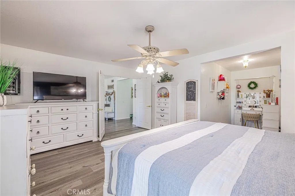 41738 Shain Ln, Quartz Hill, California 93536 home-pic-27