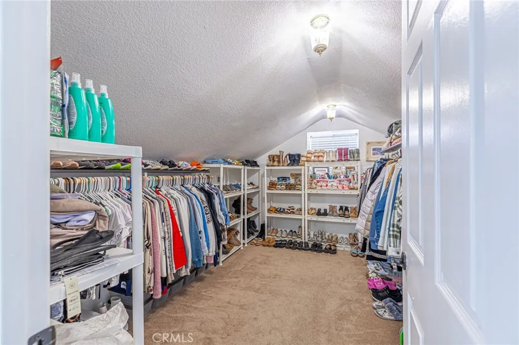 41738 Shain Ln, Quartz Hill, California 93536 home-pic-30