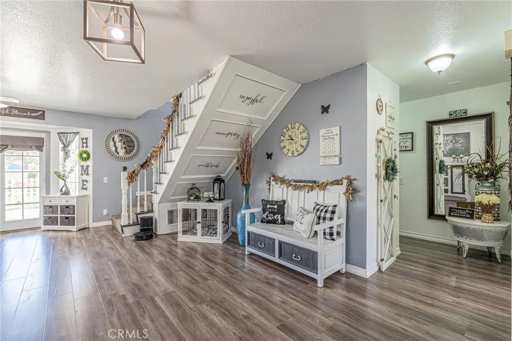41738 Shain Ln, Quartz Hill, California 93536 home-pic-18