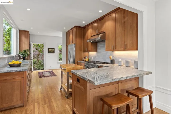 1923 Thousand Oaks Blvd, Berkeley, California 94707