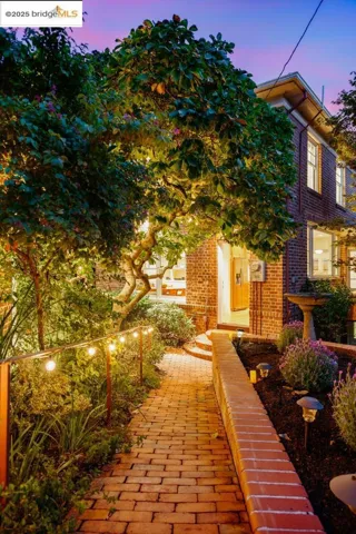 1923 Thousand Oaks Blvd, Berkeley, California 94707