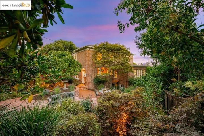 1923 Thousand Oaks Blvd, Berkeley, California 94707
