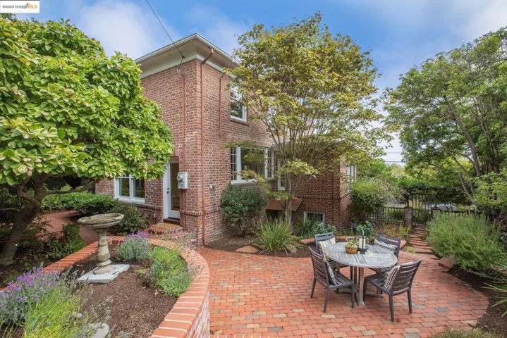 1923 Thousand Oaks Blvd, Berkeley, California 94707