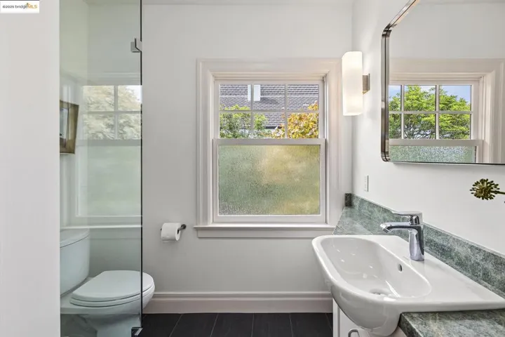 1923 Thousand Oaks Blvd, Berkeley, California 94707