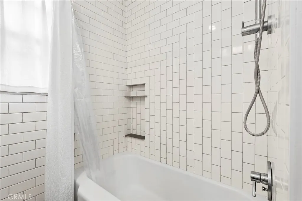 4474 W 133rd Street, Hawthorne, California 90250 home-pic-13