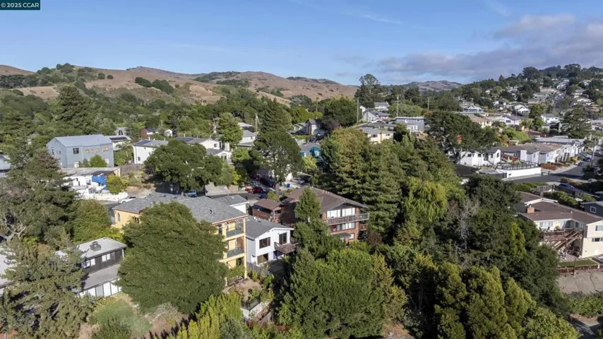 6166 Plymouth Ave, Richmond, California 94805