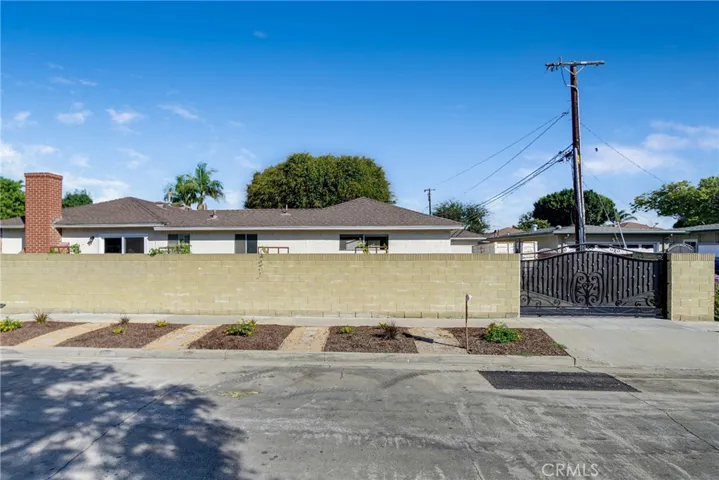 2206 A Radnor A, Long Beach, California 90815