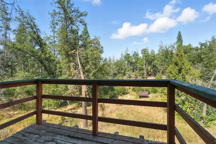 39712 Deer Ridge Drive, Oakhurst, California 93644