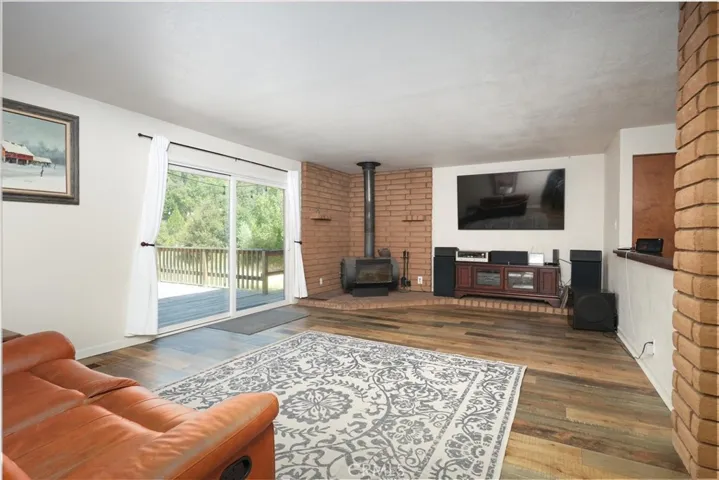 39712 Deer Ridge Drive, Oakhurst, California 93644
